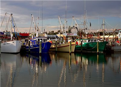 Picture Of Fishing Boats For Commercial Fishing